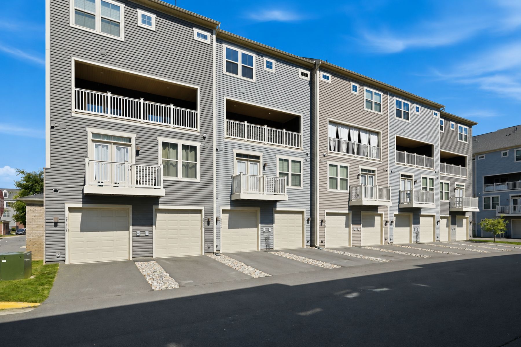  24728 Malibu Terrace, Sterling, VA, 20166 - 物件實景