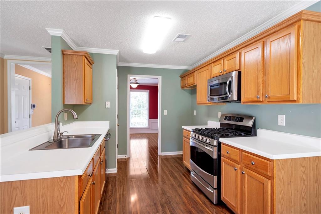 Alpharetta, Georgia, 30004, United States, 3 Bedrooms Bedrooms, ,3 BathroomsBathrooms,Residential,For Sale,1890070