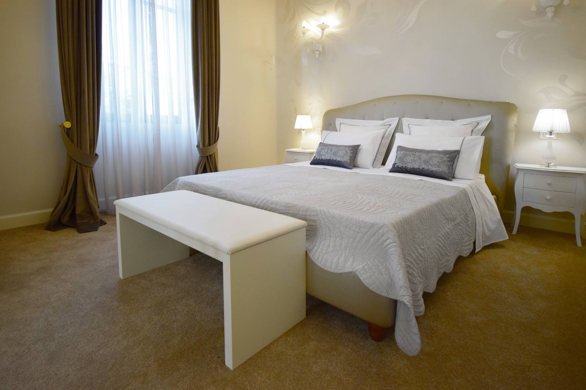 Desenzano del Garda, Brescia, 25015, IT, 4 Bedrooms Bedrooms, ,4 BathroomsBathrooms,Residential,For Sale,1826447