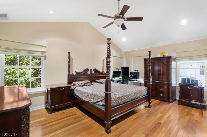 Bernards Twp., New Jersey, 07920, United States, 5 Bedrooms Bedrooms, ,4 BathroomsBathrooms,Residential,For Sale,1933609