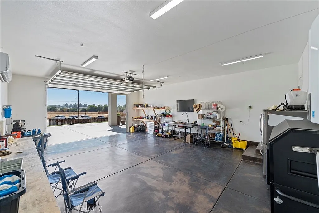 Cherry Valley, California, 92223, United States, 4 Bedrooms Bedrooms, ,3 BathroomsBathrooms,Residential,For Sale,1983713