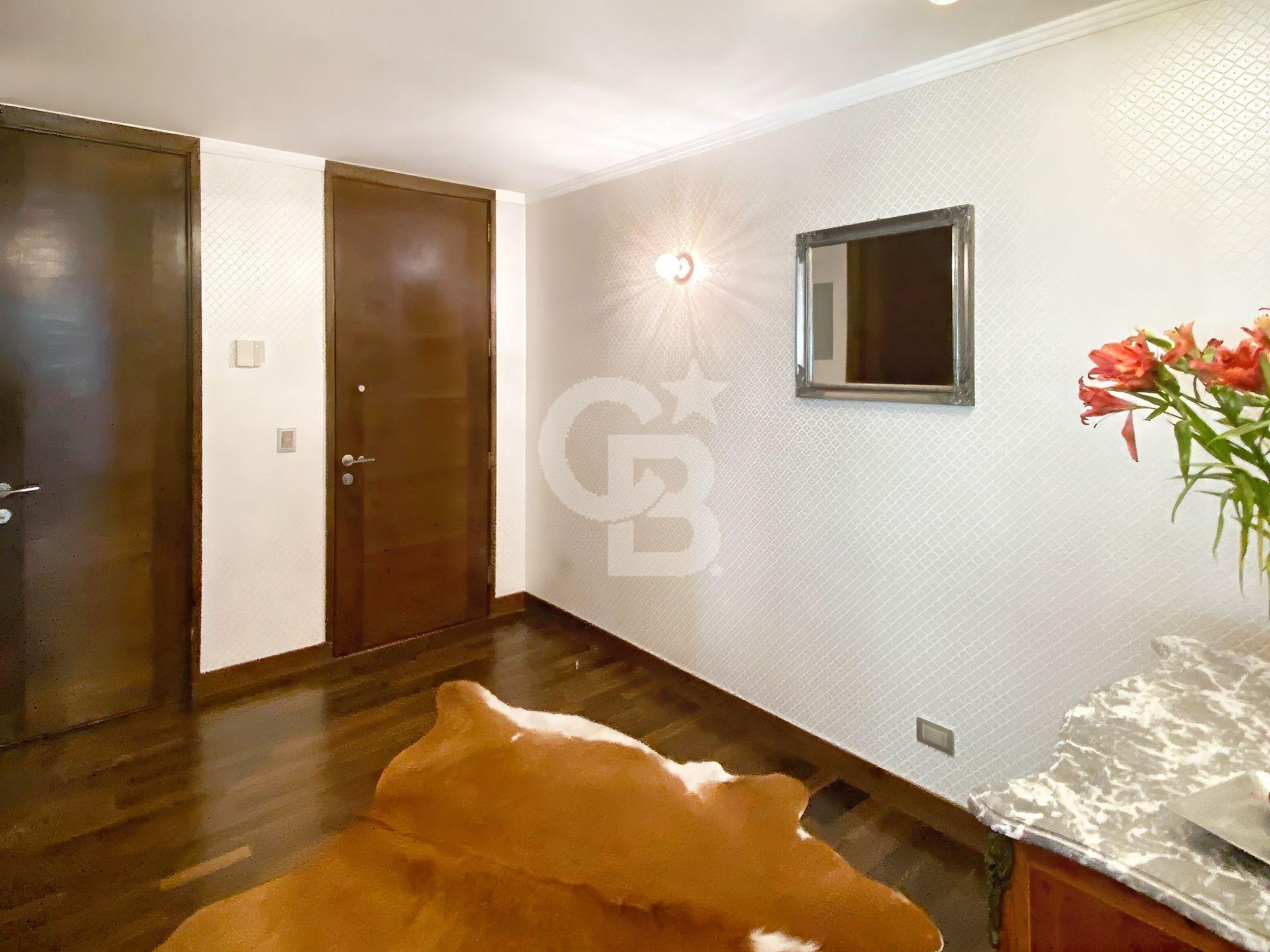 Lo Barnechea, Chile, 4 Bedrooms Bedrooms, ,4 BathroomsBathrooms,Residential,For Sale,1998331