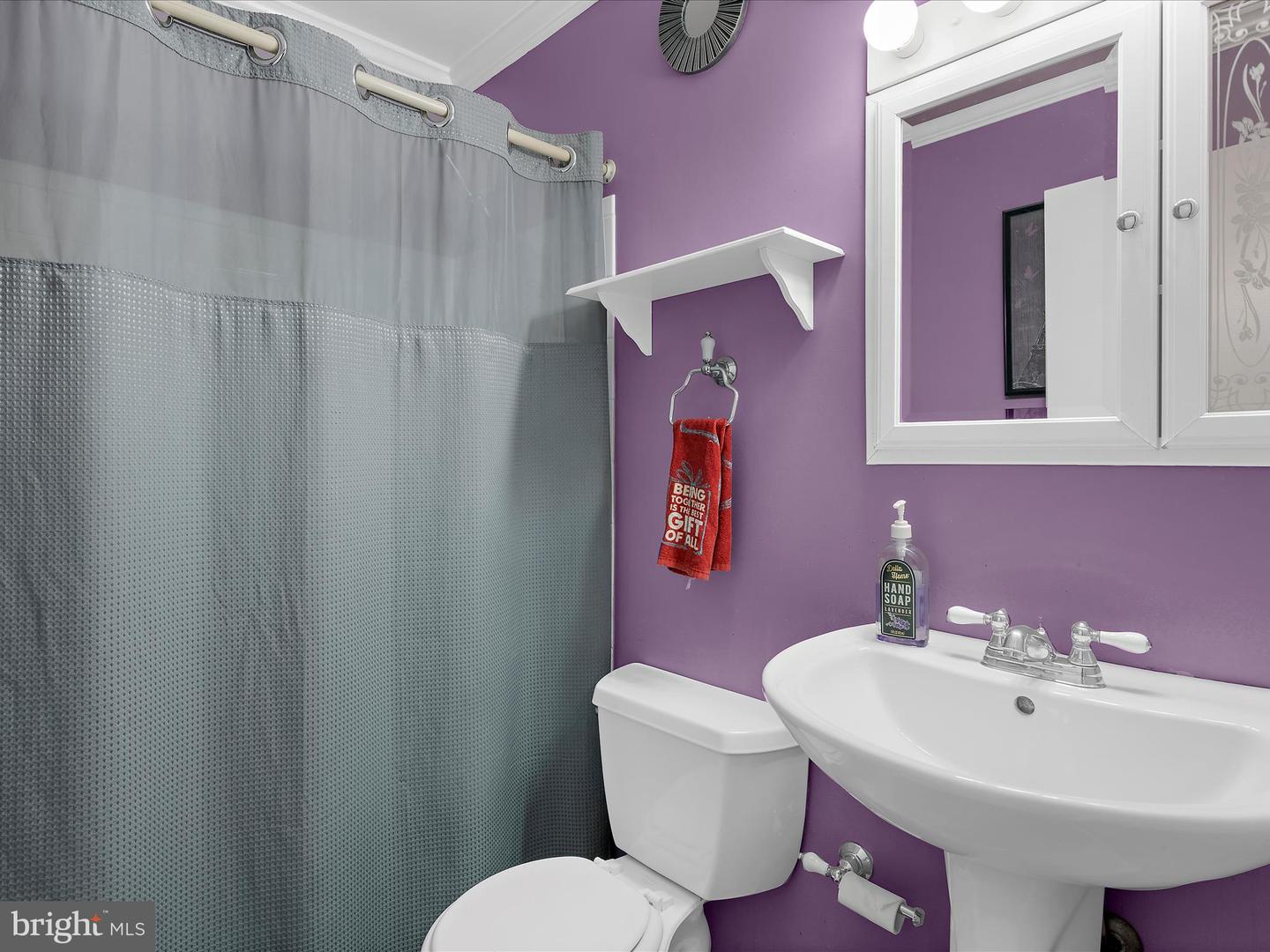 Arnold, Maryland, 21012, United States, 5 Bedrooms Bedrooms, ,3 BathroomsBathrooms,Residential,For Sale,1972658