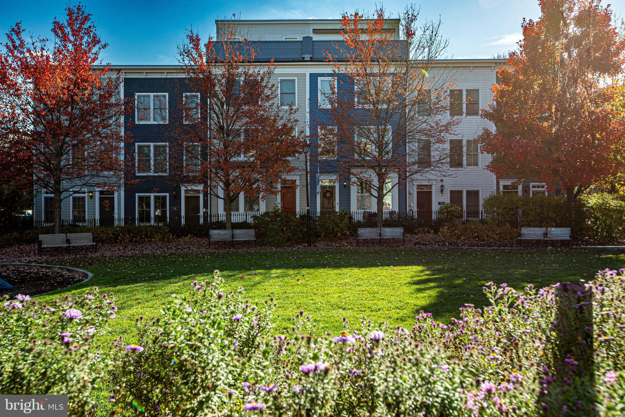 Alexandria, Virginia, 22314, United States, 3 Bedrooms Bedrooms, ,4 BathroomsBathrooms,Residential,For Sale,1992365