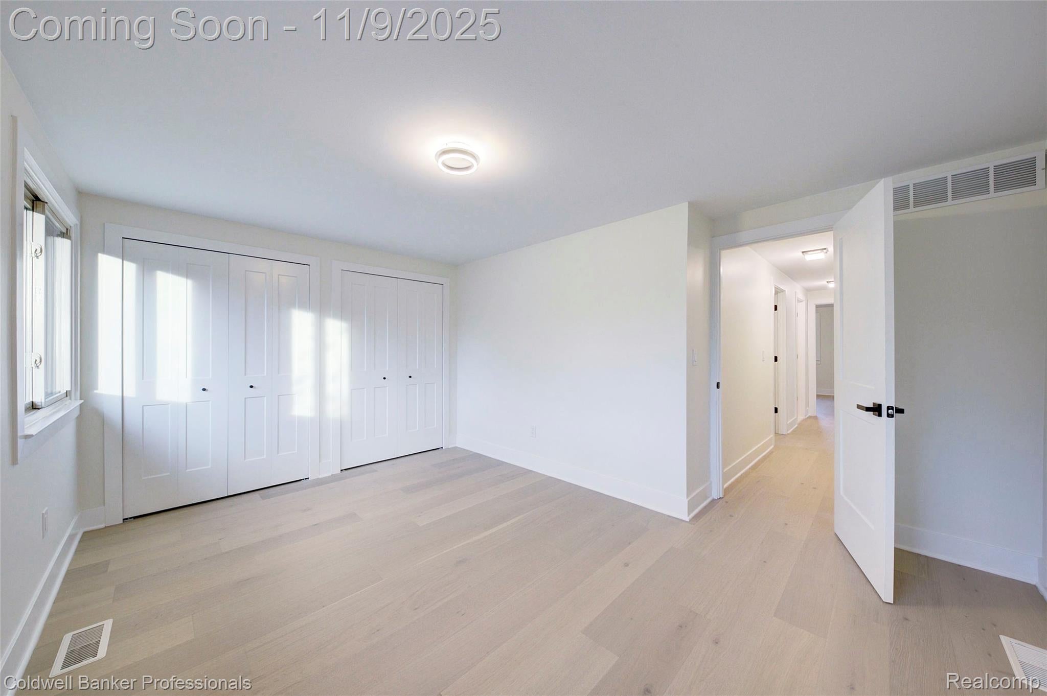 Troy, Michigan, 48085, United States, 4 Bedrooms Bedrooms, ,2 BathroomsBathrooms,Residential,For Sale,1989080