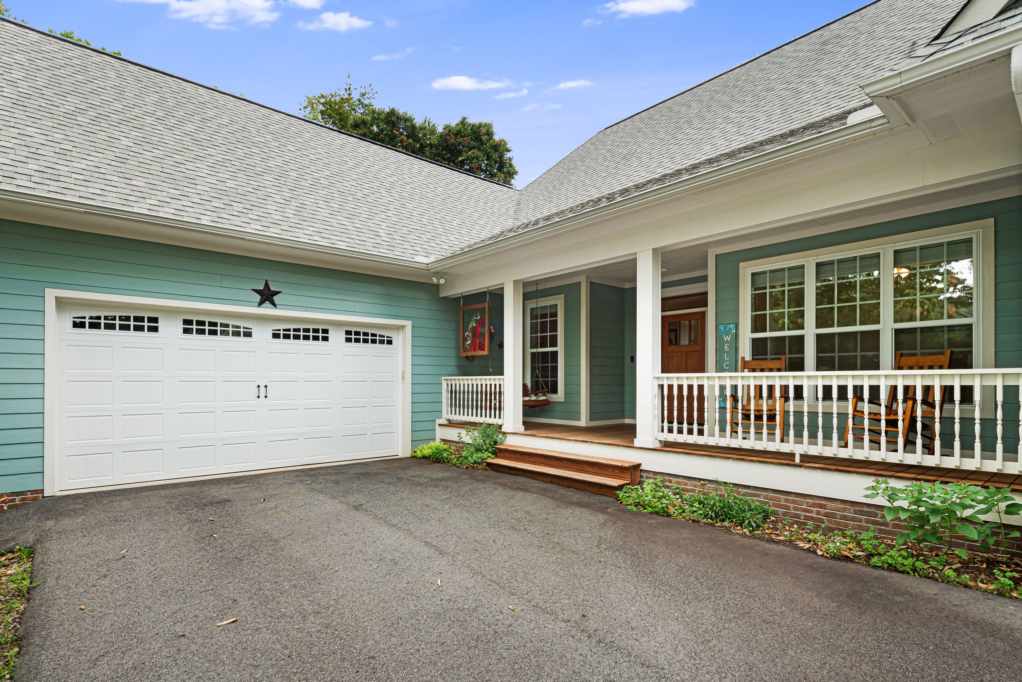 Mars Hill, North Carolina, 28754, United States, 3 Bedrooms Bedrooms, ,3 BathroomsBathrooms,Residential,For Sale,1923227
