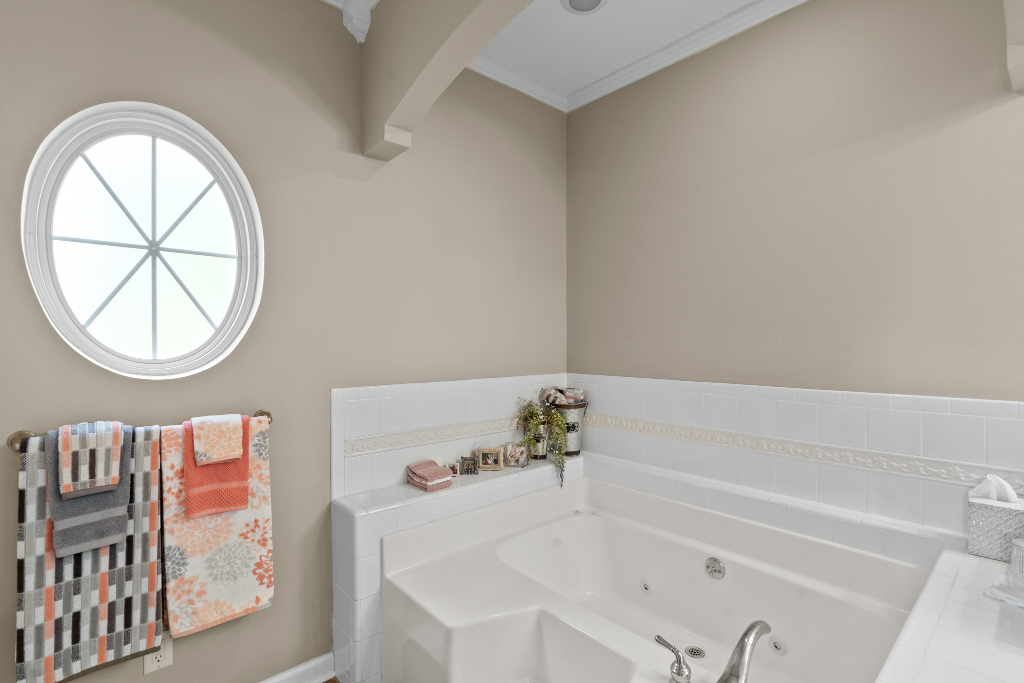 Poplar Bluff, Missouri, 63901, United States, 6 Bedrooms Bedrooms, ,3 BathroomsBathrooms,Residential,For Sale,1977359