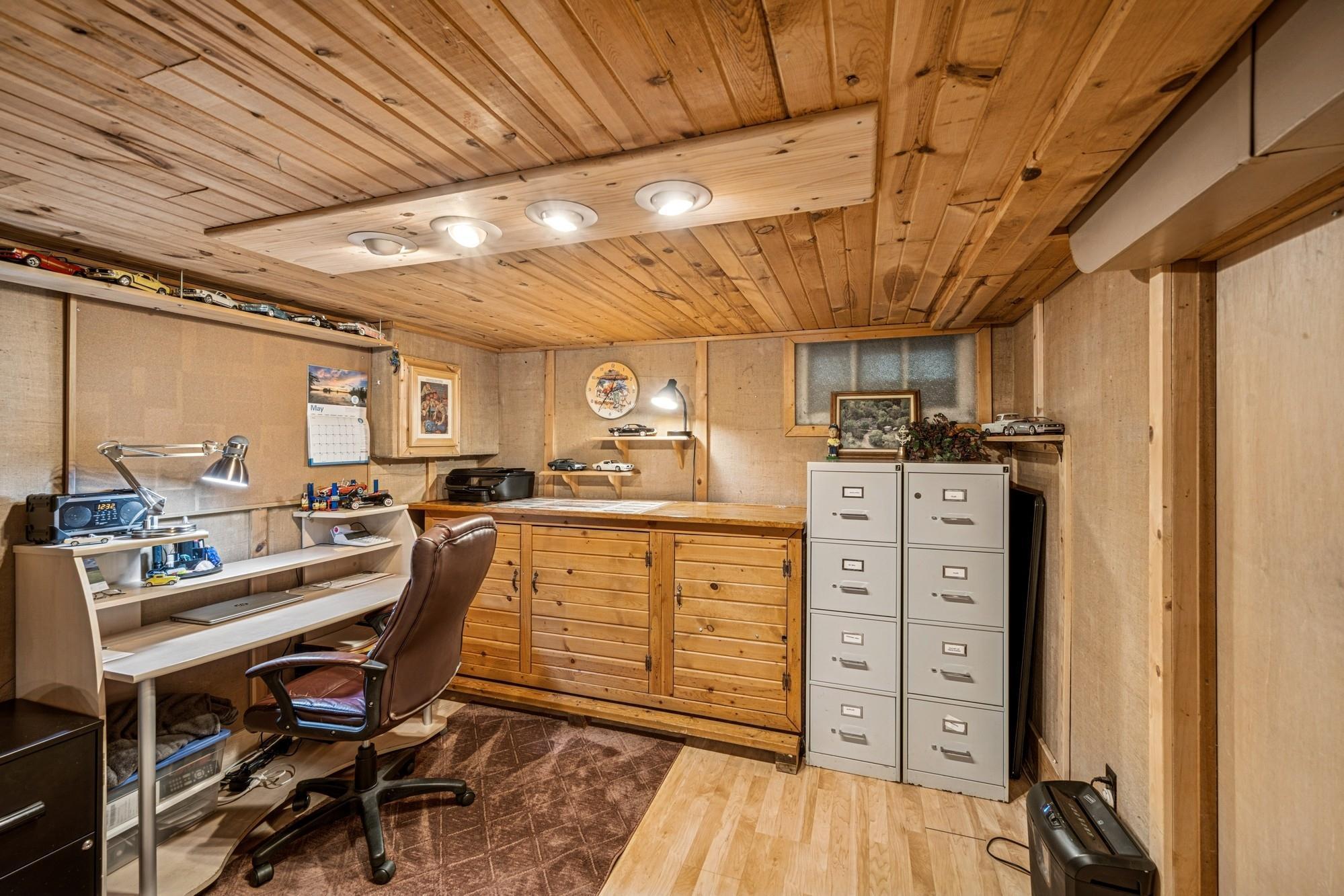 Minnetonka, Minnesota, 55345, United States, 3 Bedrooms Bedrooms, ,1 BathroomBathrooms,Residential,For Sale,1902041