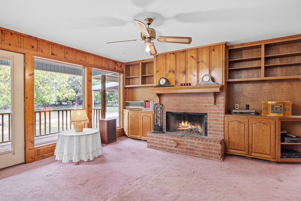 Fredericksburg, Texas, 78624, United States, 3 Bedrooms Bedrooms, ,2 BathroomsBathrooms,Residential,For Sale,1977273