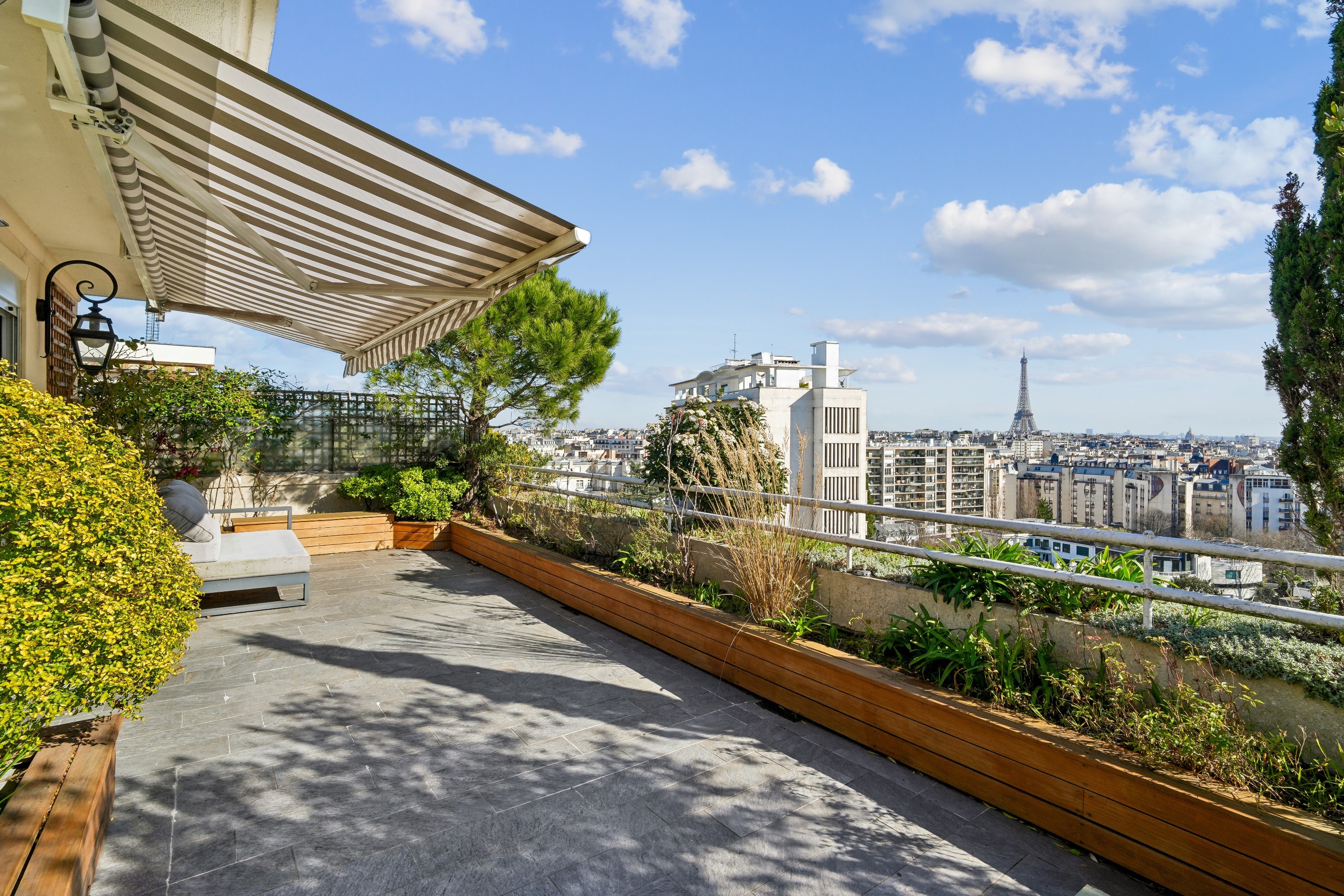  PARIS XVI : PENTHOUSE AND TERRACE OVER PARISIAN MONUMENTS - 物件實景