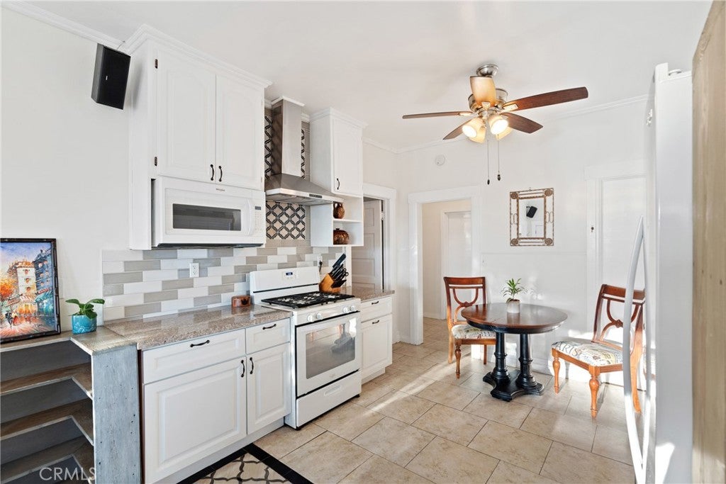 Los Angeles, California, 90063, United States, 3 Bedrooms Bedrooms, ,3 BathroomsBathrooms,Residential,For Sale,1938120