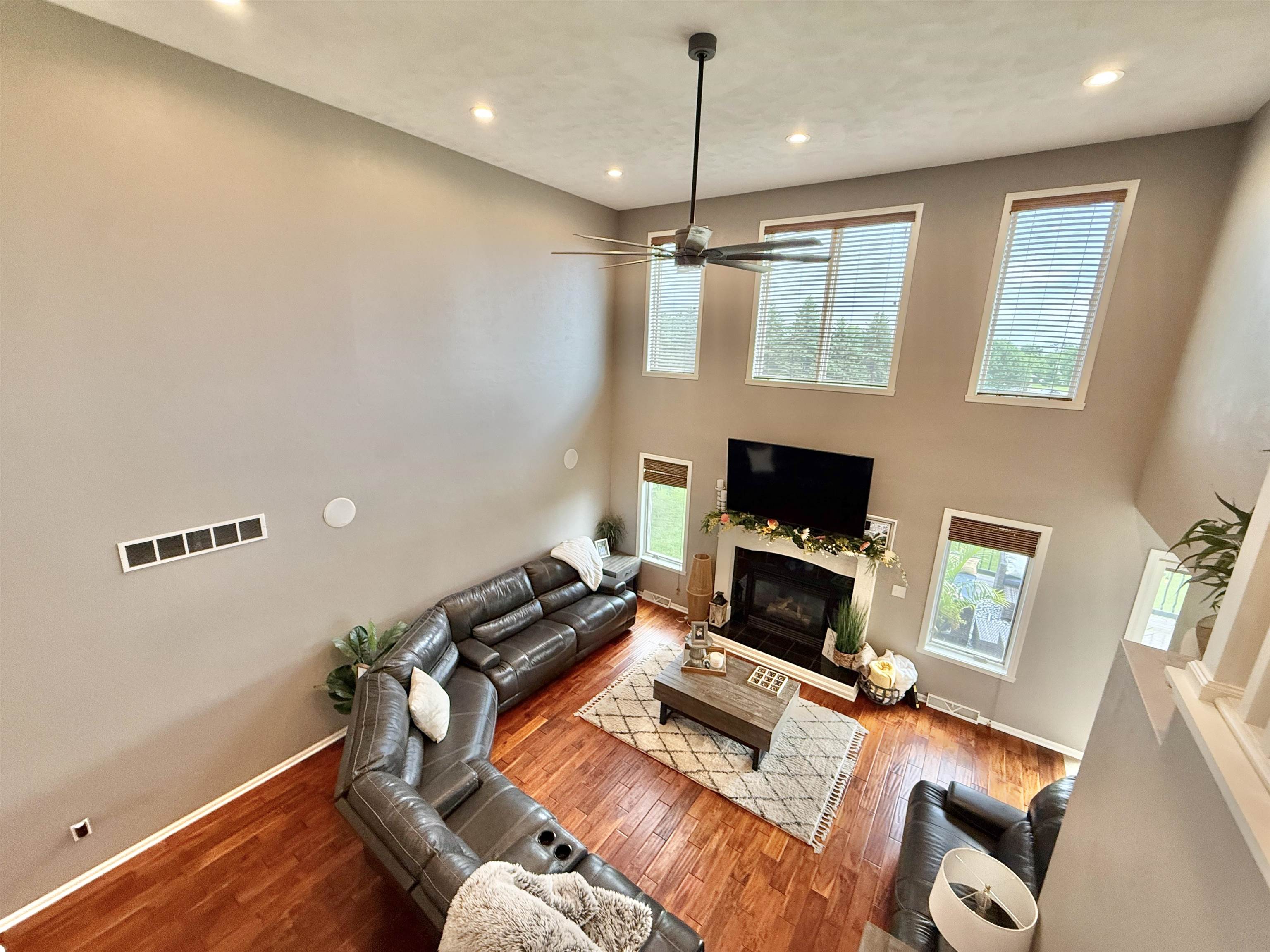 South Beloit, Illinois, 61080, United States, 4 Bedrooms Bedrooms, ,3 BathroomsBathrooms,Residential,For Sale,1984178