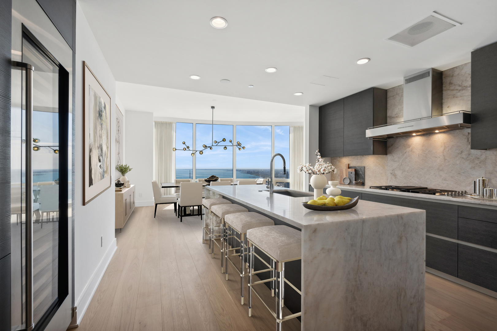 Chicago, Illinois, 60611, United States, 3 Bedrooms Bedrooms, ,4 BathroomsBathrooms,Residential,For Sale,1908723