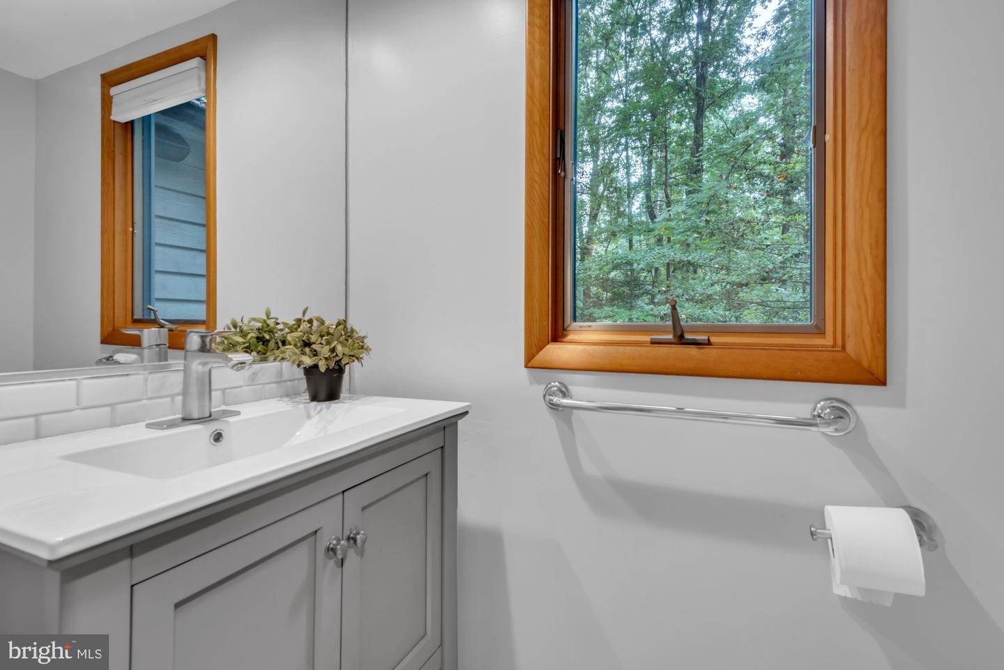 Annapolis, Maryland, 21409, United States, 4 Bedrooms Bedrooms, ,5 BathroomsBathrooms,Residential,For Sale,1947089