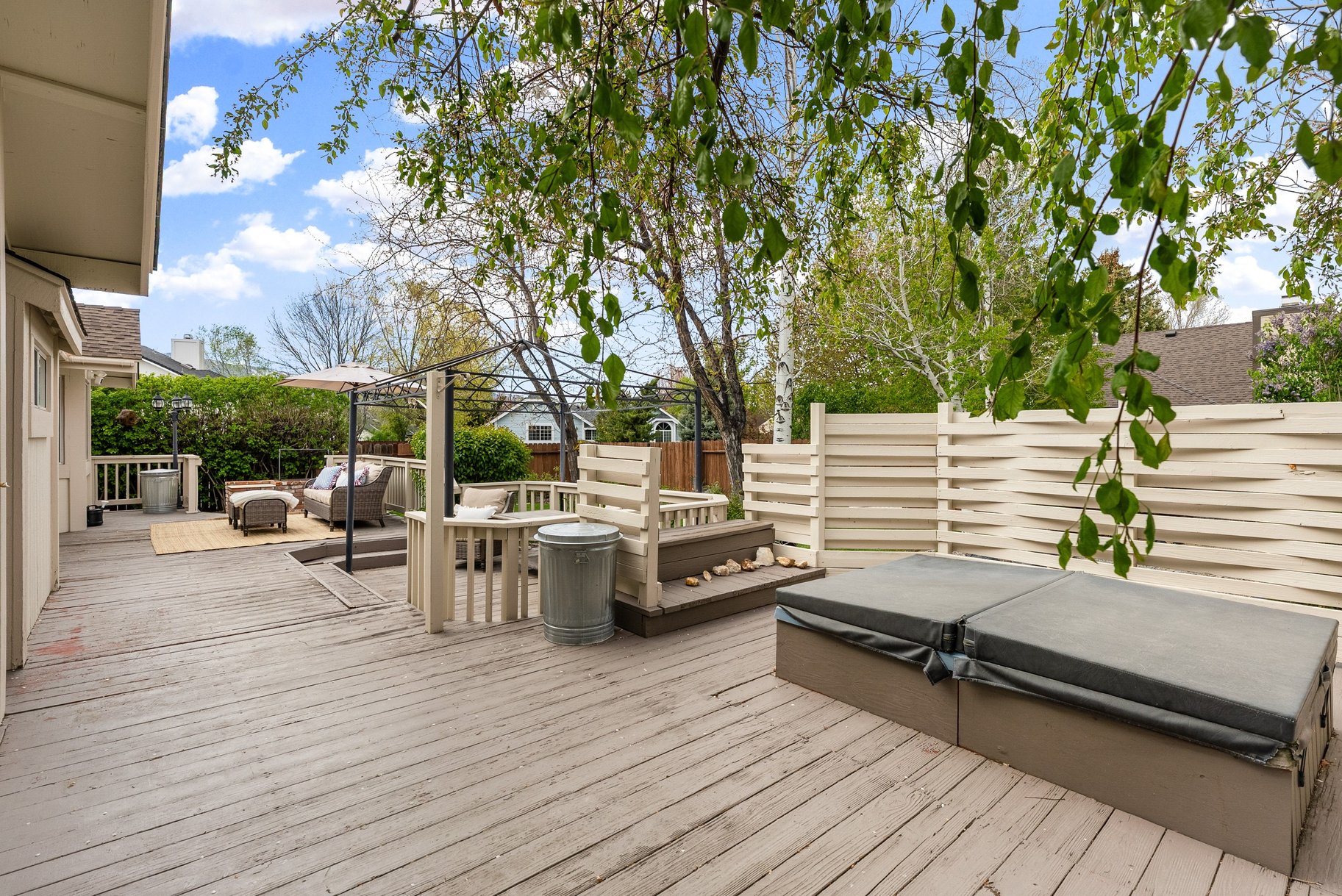  Windhaven Home with Designer Kitchen and Extensive Upgrades - 物件實景