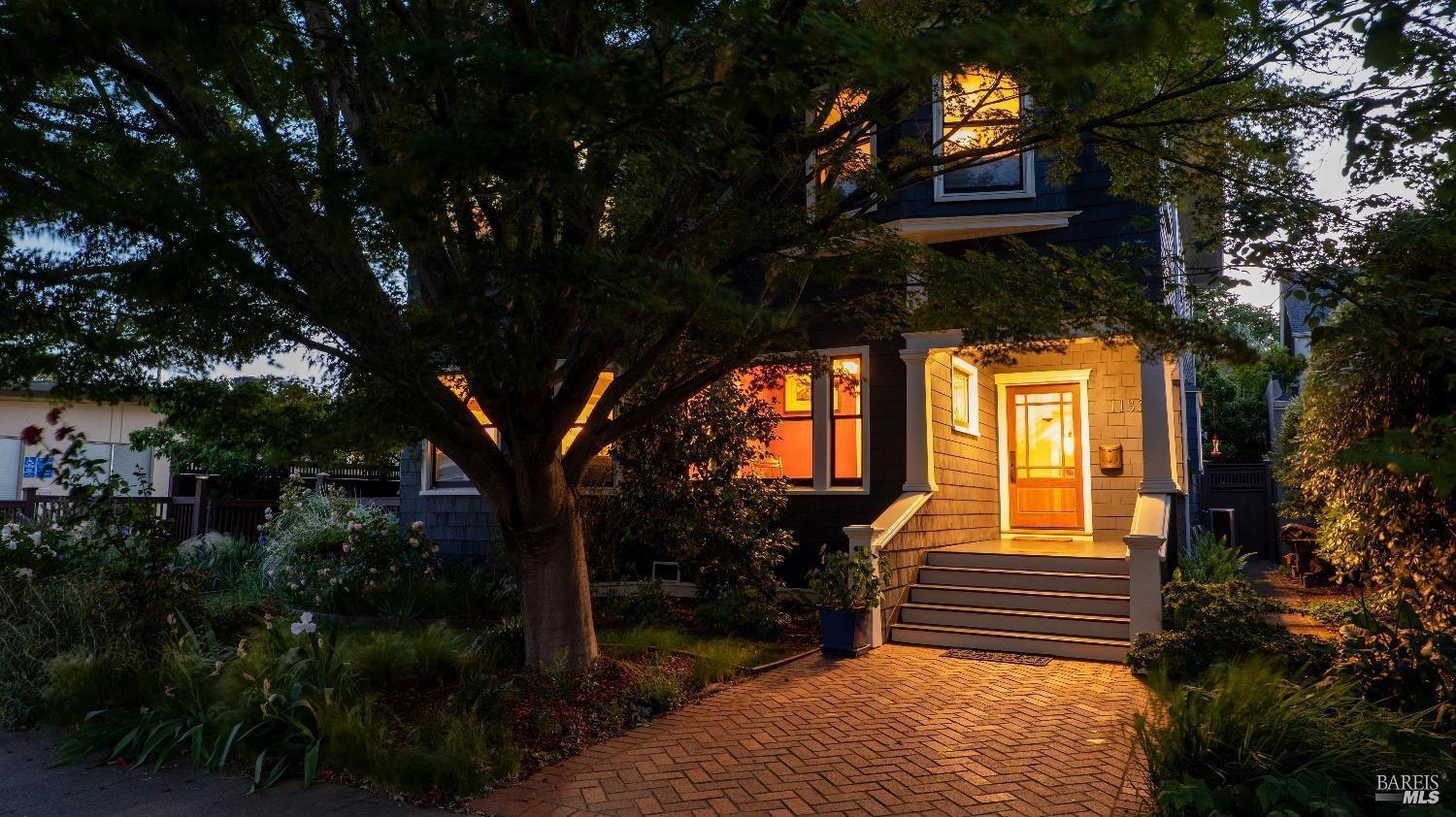 Napa, California, 94559, United States, 5 Bedrooms Bedrooms, ,3 BathroomsBathrooms,Residential,For Sale,1991886