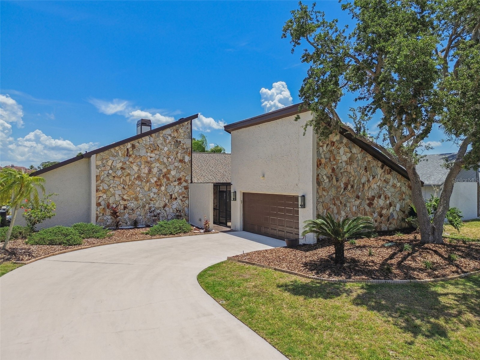 Tampa, Florida, 33615, United States, 3 Bedrooms Bedrooms, ,2 BathroomsBathrooms,Residential,For Sale,1915147