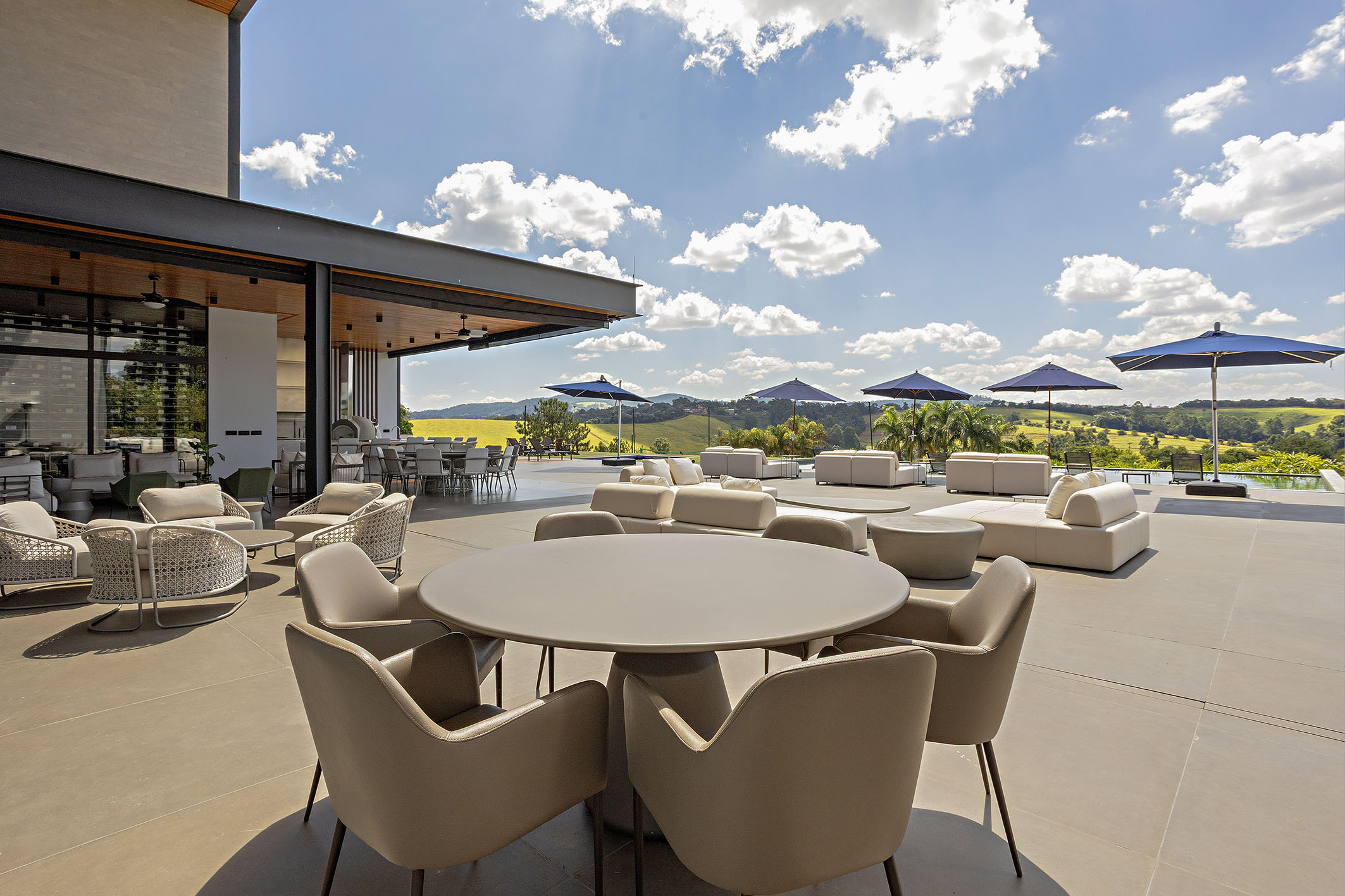  Olegário de Sá-designed residence in a privileged setting at Quinta da Baroneza - 物件實景