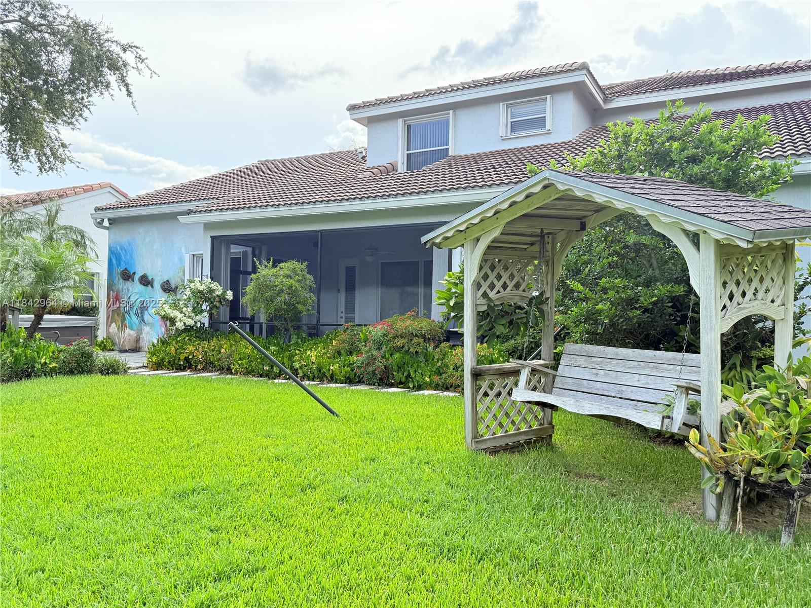 Weston, Florida, 33326, United States, 5 Bedrooms Bedrooms, ,4 BathroomsBathrooms,Residential,For Sale,1987523