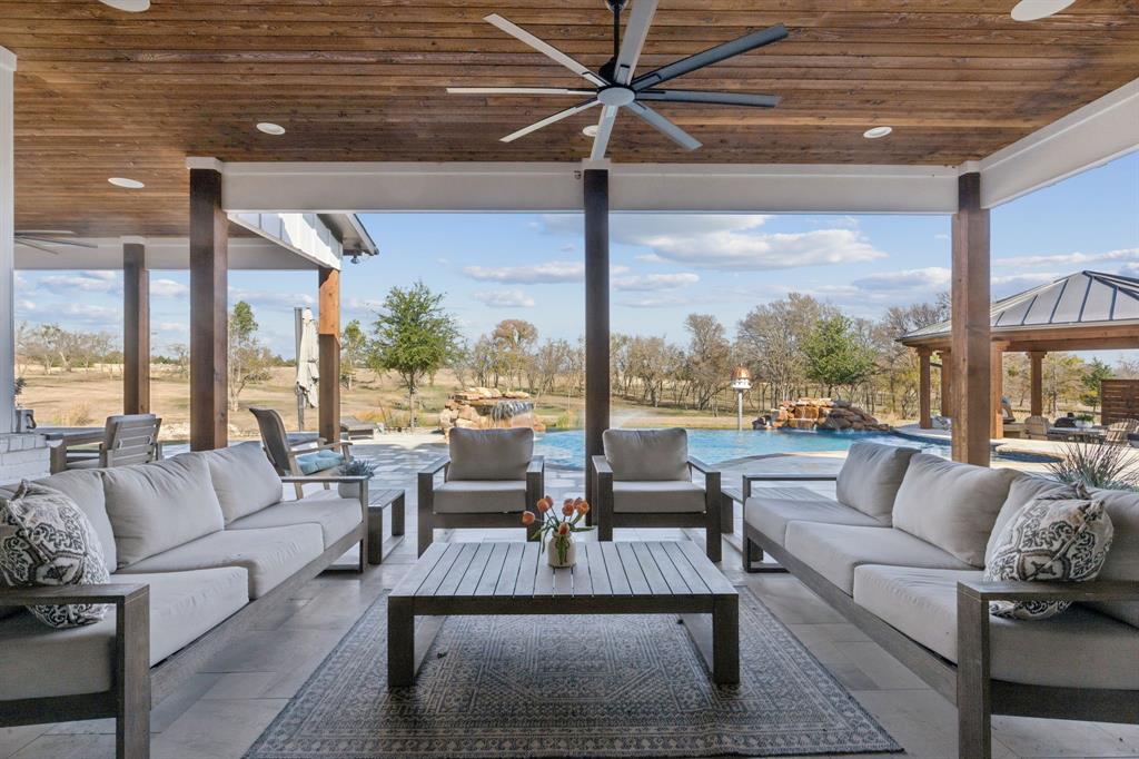 Celina, Texas, 75009, United States, 3 Bedrooms Bedrooms, ,4 BathroomsBathrooms,Residential,For Sale,1999614