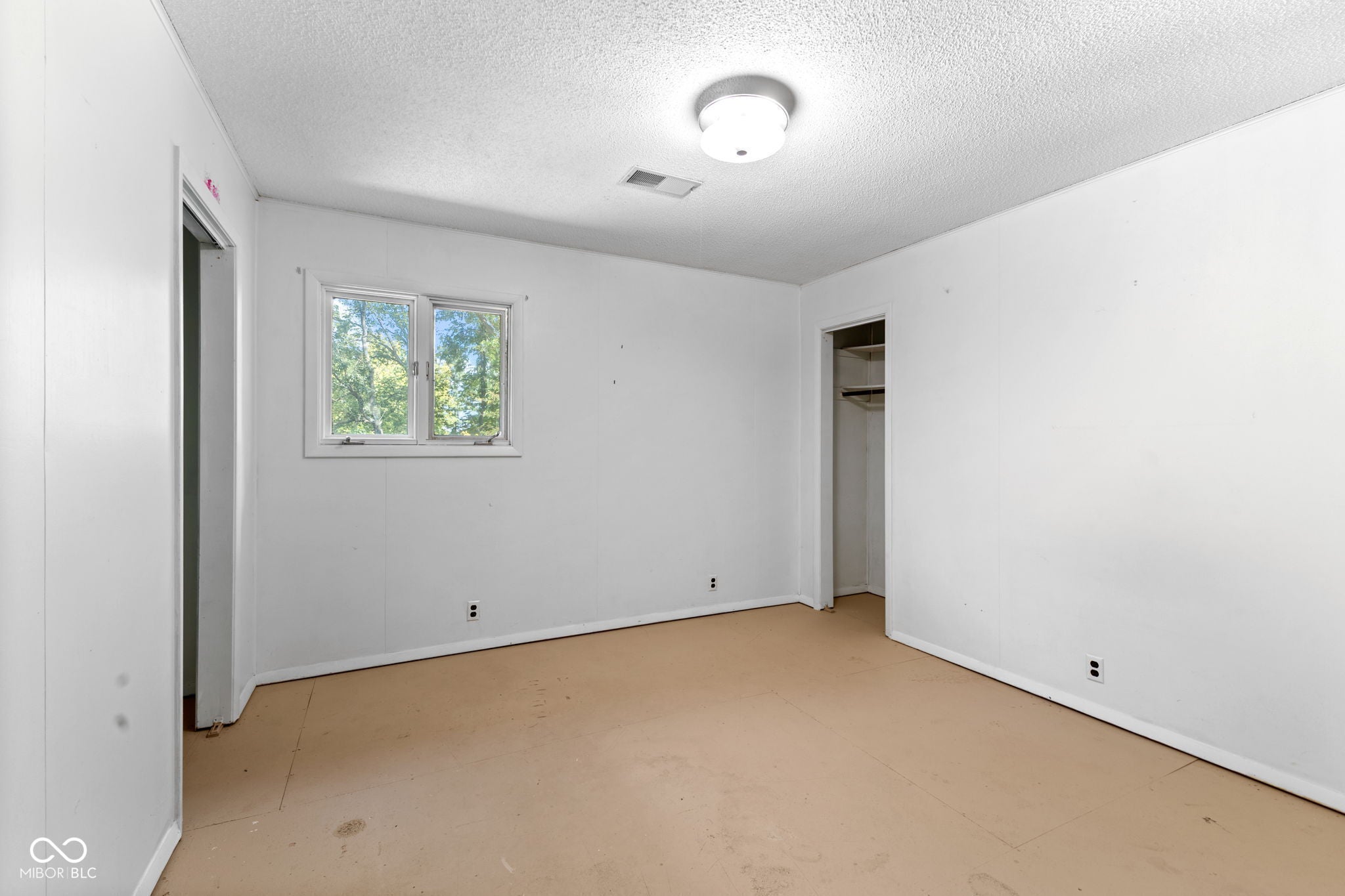 Shelburn, Indiana, 47879, United States, 4 Bedrooms Bedrooms, ,4 BathroomsBathrooms,Residential,For Sale,1925396