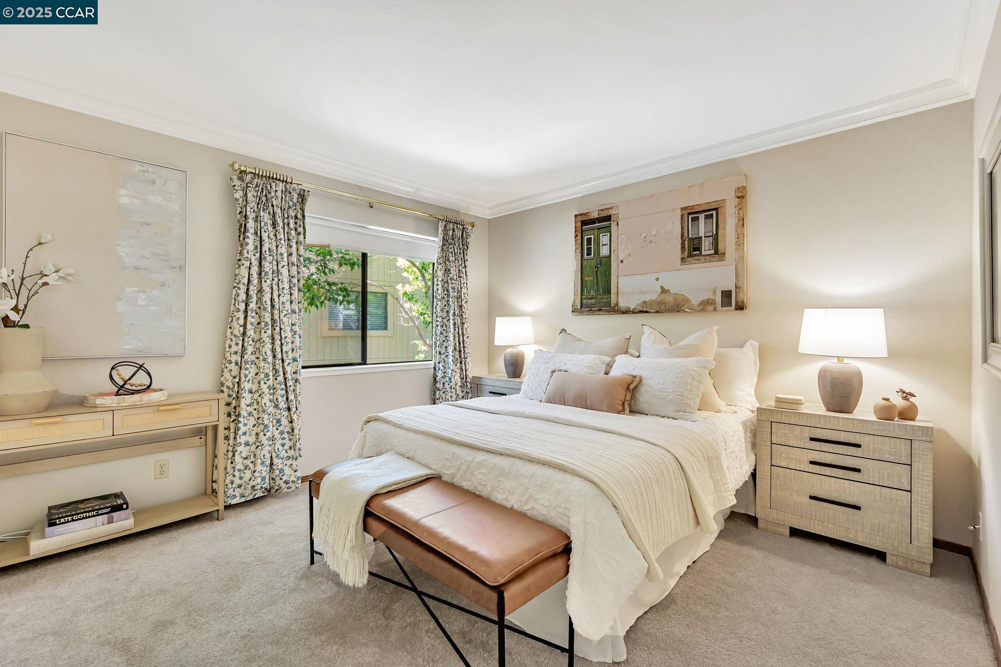 Walnut Creek, California, 94595, United States, 3 Bedrooms Bedrooms, ,2 BathroomsBathrooms,Residential,For Sale,1924398