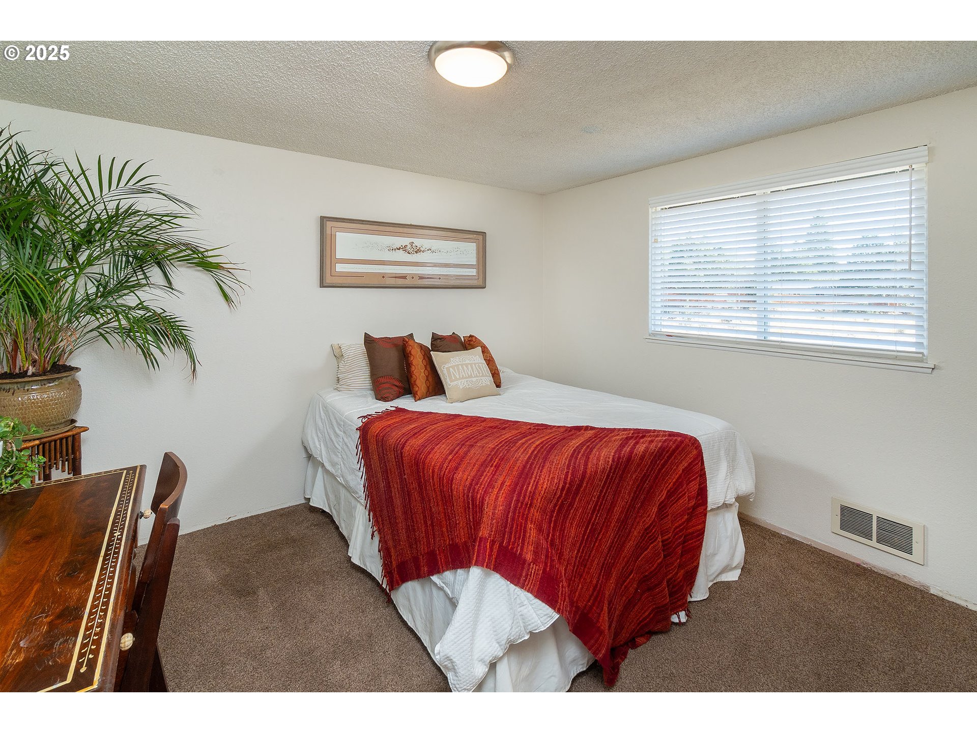 Bend, Oregon, 97701, United States, 3 Bedrooms Bedrooms, ,2 BathroomsBathrooms,Residential,For Sale,1960454