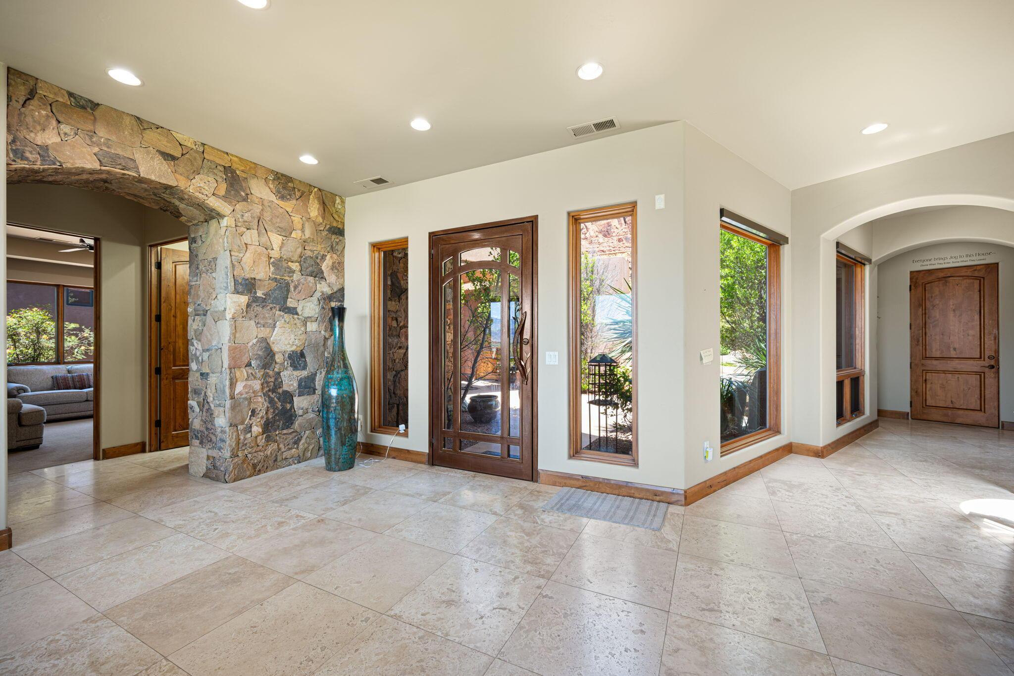 St George, Utah, 84770, United States, 6 Bedrooms Bedrooms, ,7 BathroomsBathrooms,Residential,For Sale,2049159