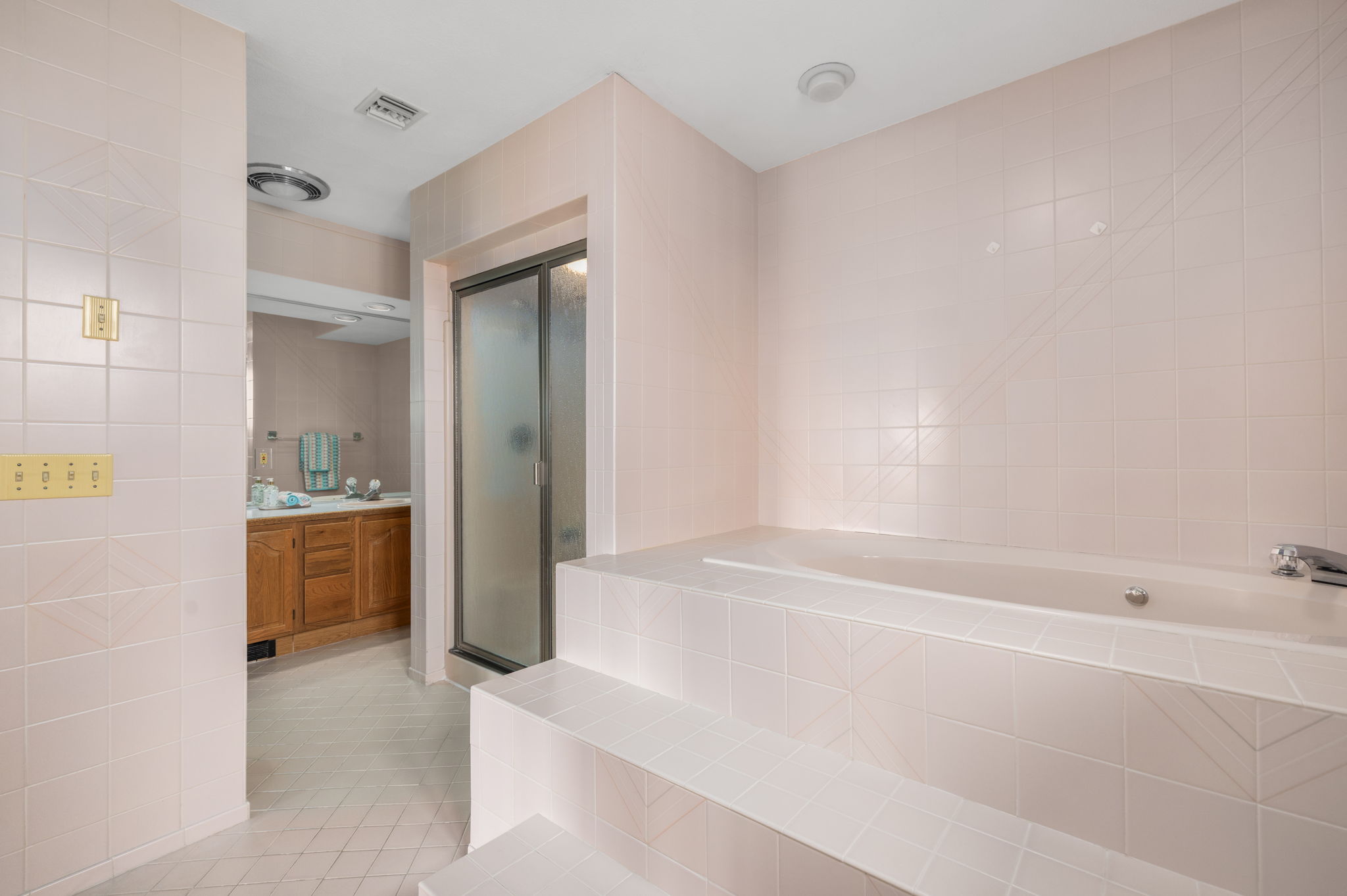  56 Tefft Street, North Kingstown, RI, 02874 - 物件實景