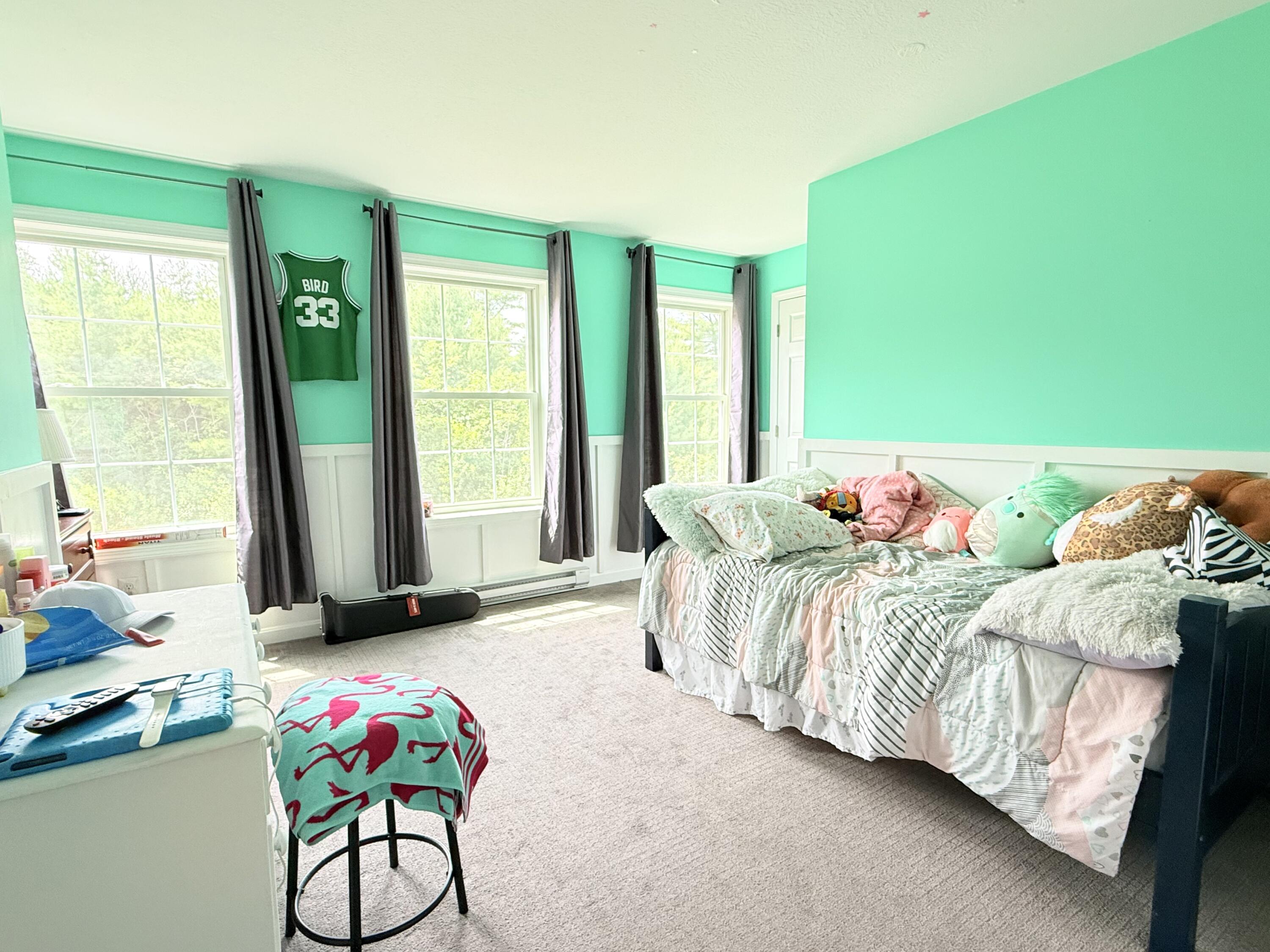 Kennebunk, Maine, 04043, United States, 3 Bedrooms Bedrooms, ,2 BathroomsBathrooms,Residential,For Sale,1897189