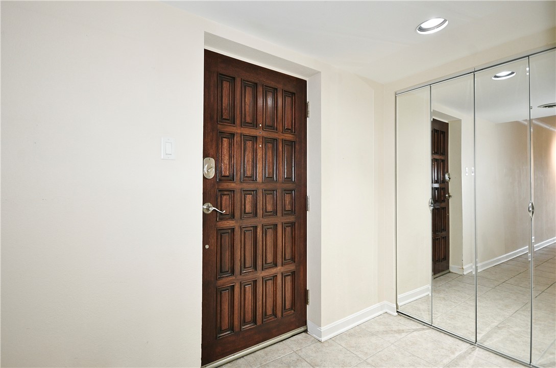 1000 Grandview Avenue Unit 401, Mt Washington, Pennsylvania, 15211, United States, 2 Bedrooms Bedrooms, ,2 BathroomsBathrooms,Residential,For Sale,1000 Grandview Avenue Unit 401,1662868