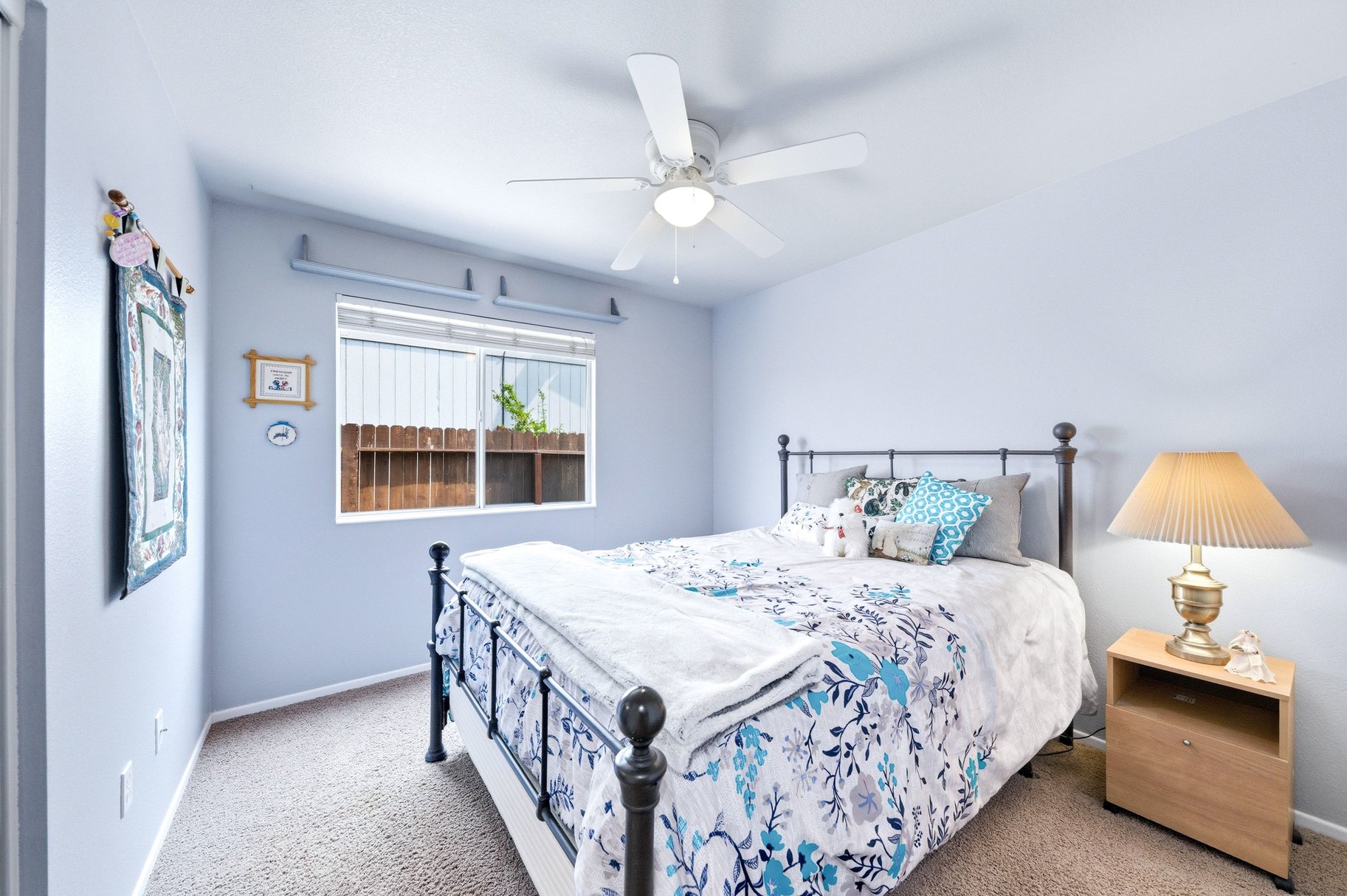  Turnkey Living with High Ceilings & Upgrades Throughout - 物件實景