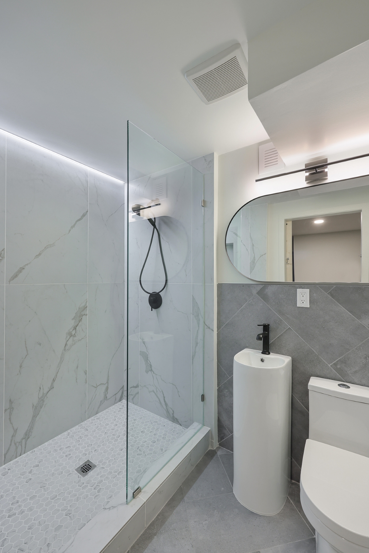  ?Chambers Brook? Townhome Offers Modern Luxury and Idyllic Surroundings - 物件實景