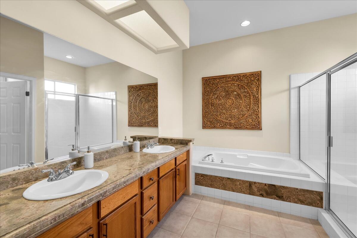 Palm Desert, California, 92211, United States, 3 Bedrooms Bedrooms, ,2 BathroomsBathrooms,Residential,For Sale,1996172