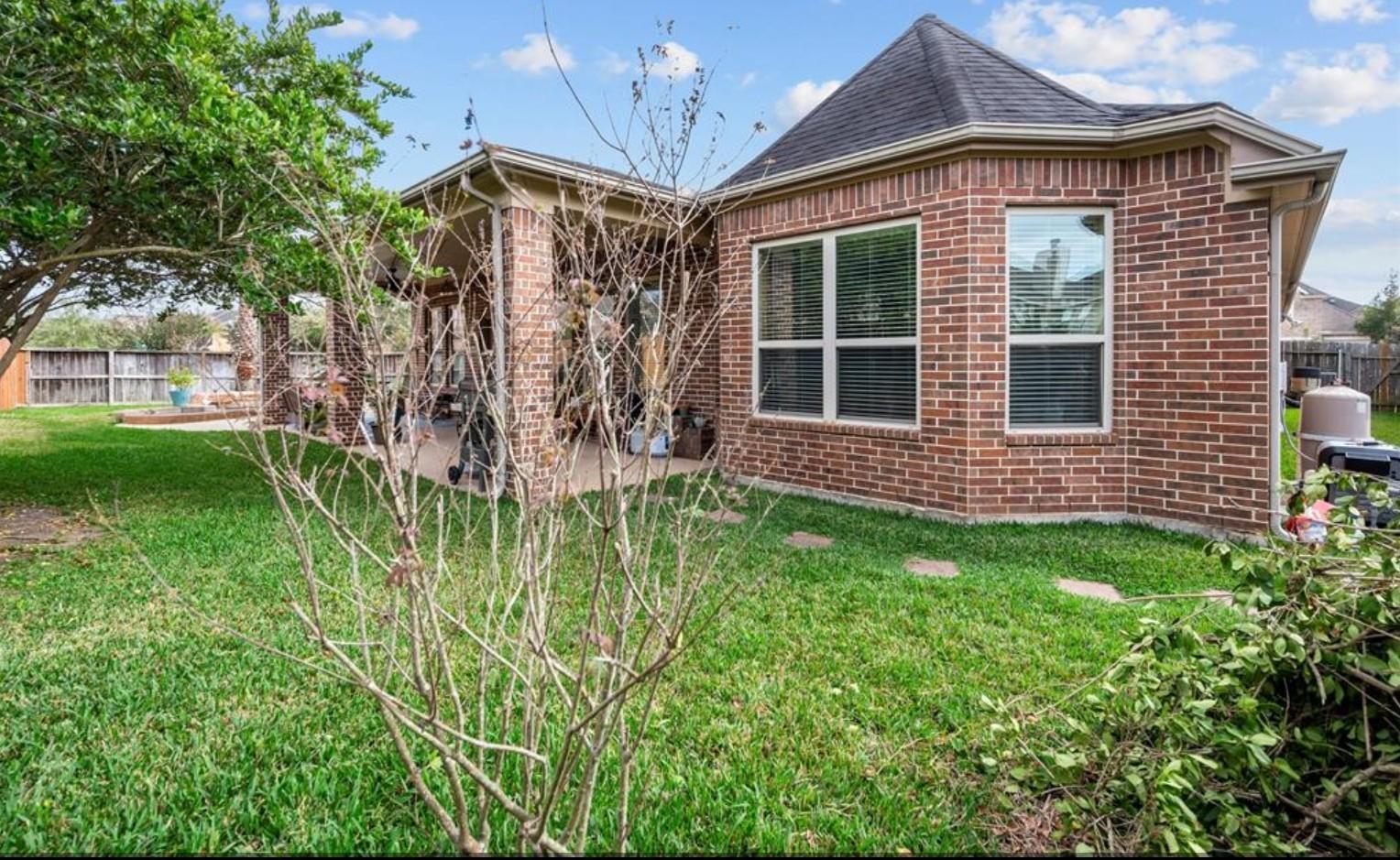 Katy, Texas, 77494, United States, 4 Bedrooms Bedrooms, ,3 BathroomsBathrooms,Residential,For Sale,1907696