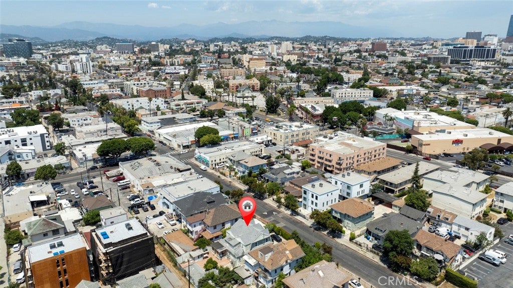 Los Angeles, California, 90006, United States, 5 Bedrooms Bedrooms, ,2 BathroomsBathrooms,Residential,For Sale,1940341