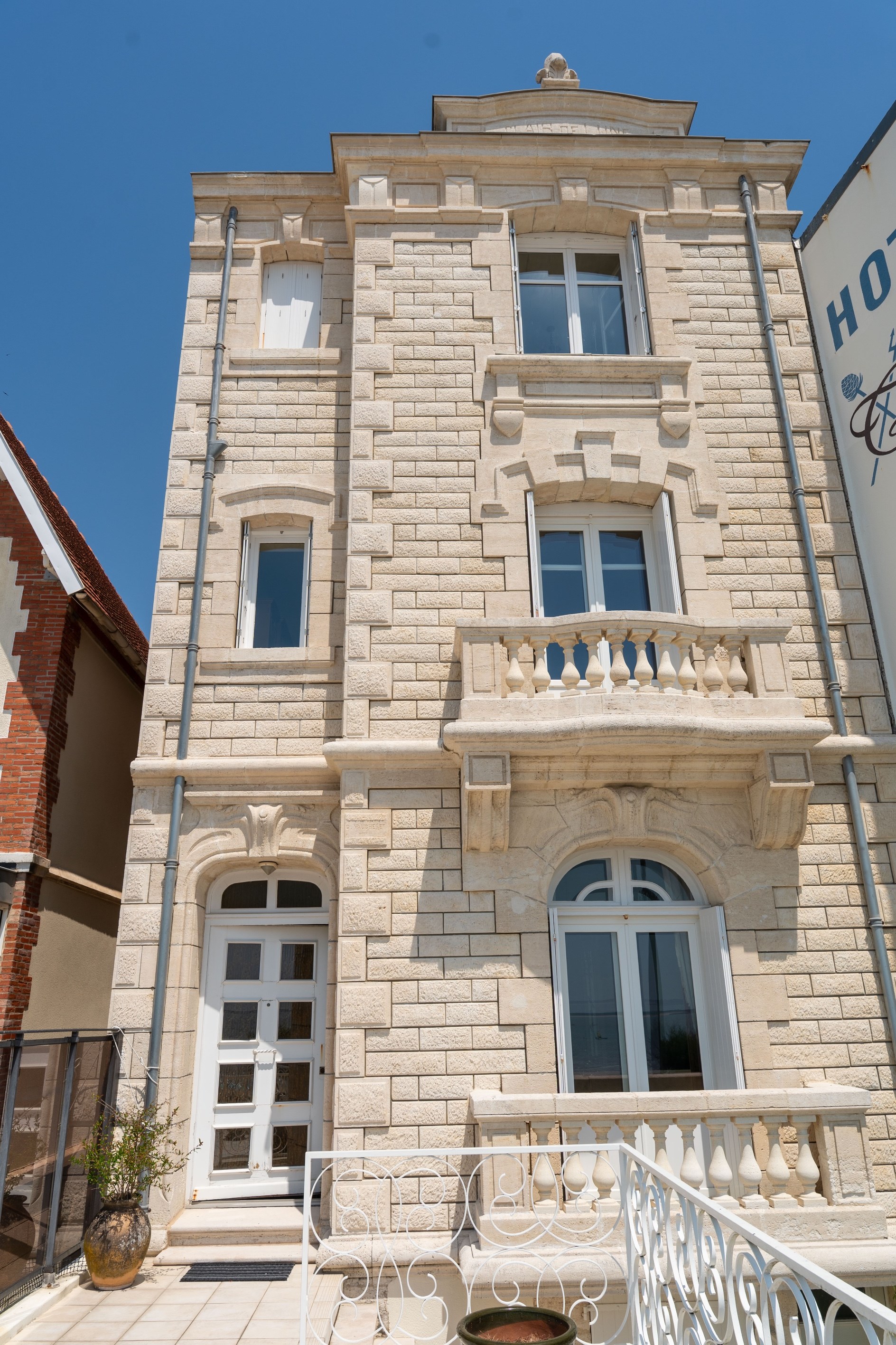 Elegant Belle Époque Villa Facing the Ocean - 物件實景