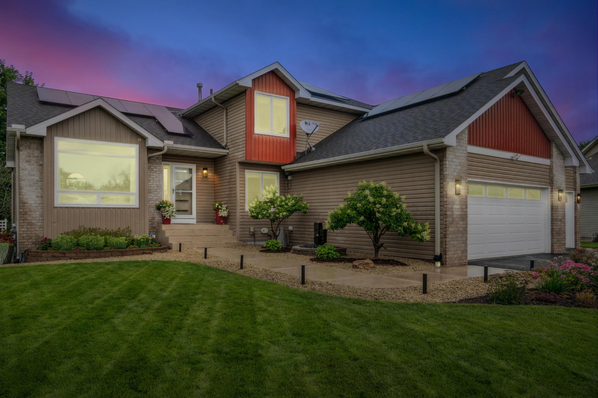 Andover, Minnesota, 55304, United States, 4 Bedrooms Bedrooms, ,2 BathroomsBathrooms,Residential,For Sale,1938809