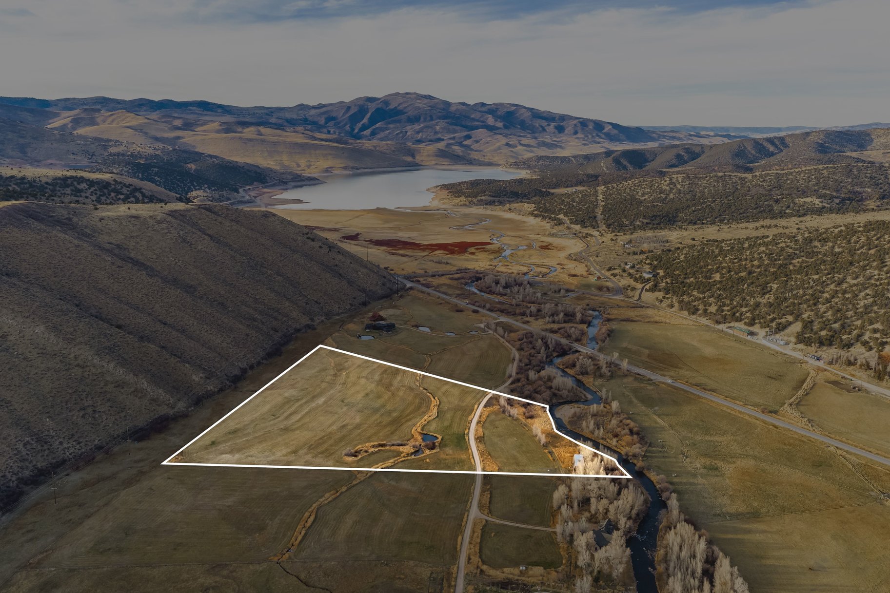  21.85 Acres of Riverfront Land in River Valley Ranch - 物件實景