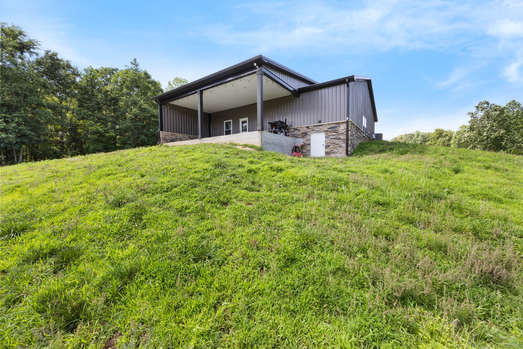 Indian Mound, Tennessee, 37079, United States, 3 Bedrooms Bedrooms, ,2 BathroomsBathrooms,Residential,For Sale,1866881