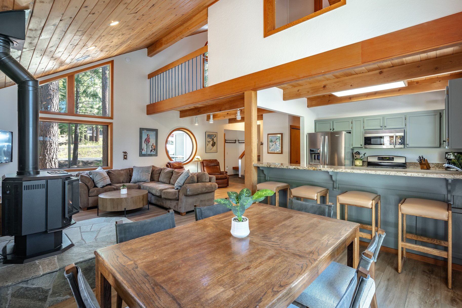  Move-In Ready Mountain Escape - 物件實景