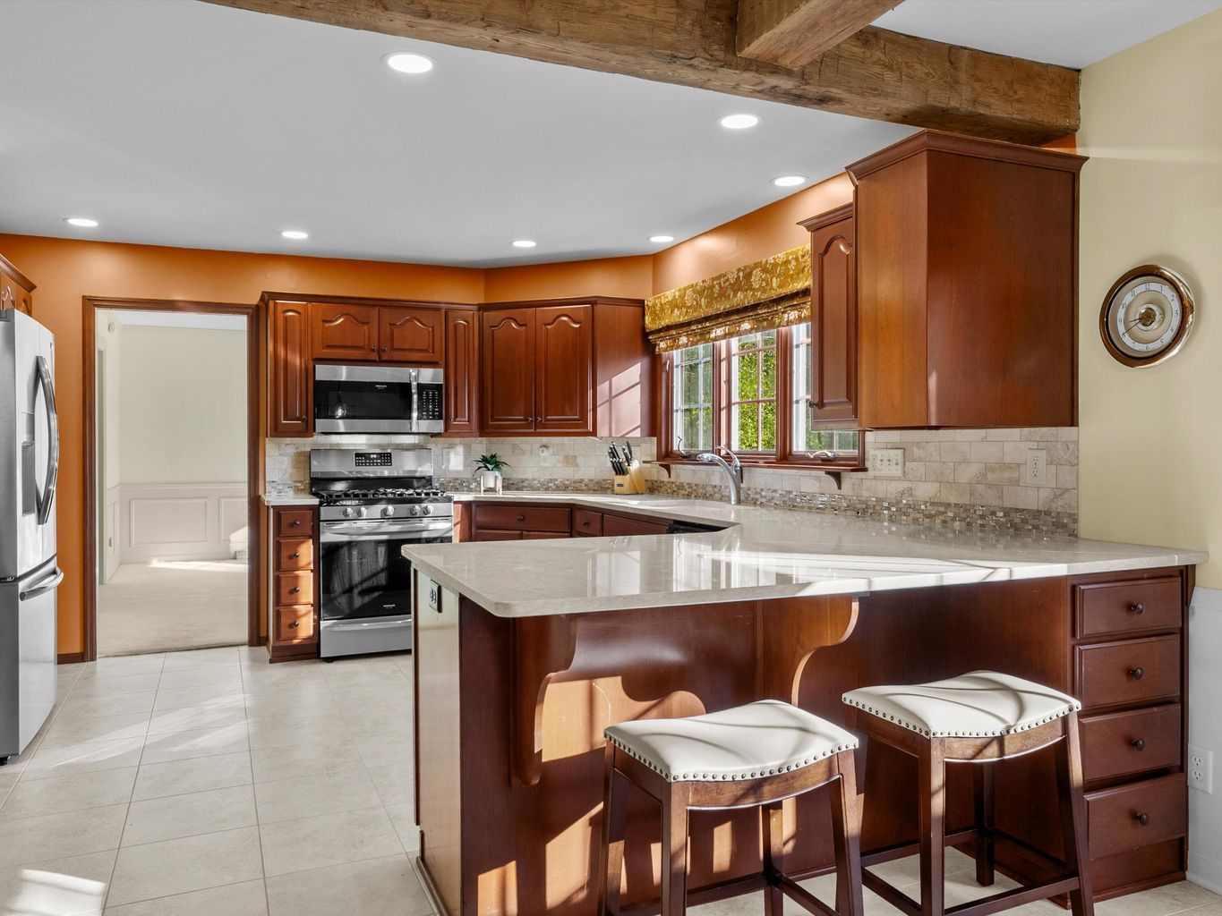 Manitowoc, Wisconsin, 54220, United States, 4 Bedrooms Bedrooms, ,4 BathroomsBathrooms,Residential,For Sale,1982773