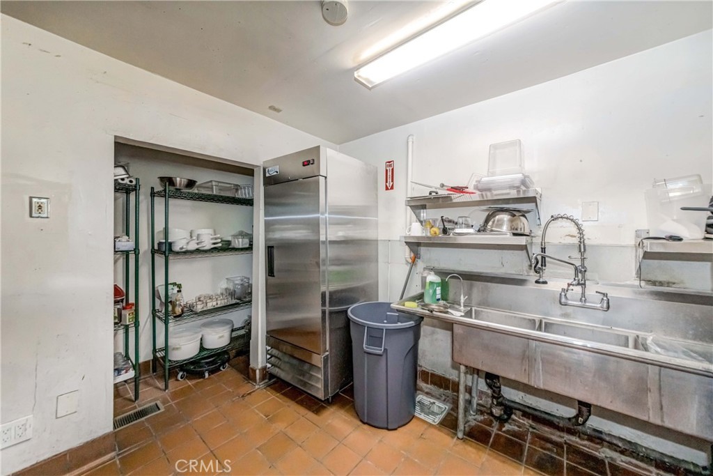 419 W Commonwealth Avenue, Fullerton, California, 92832, United States, 3 Bedrooms Bedrooms, ,2 BathroomsBathrooms,Residential,For Sale,419 W Commonwealth Avenue,1432900