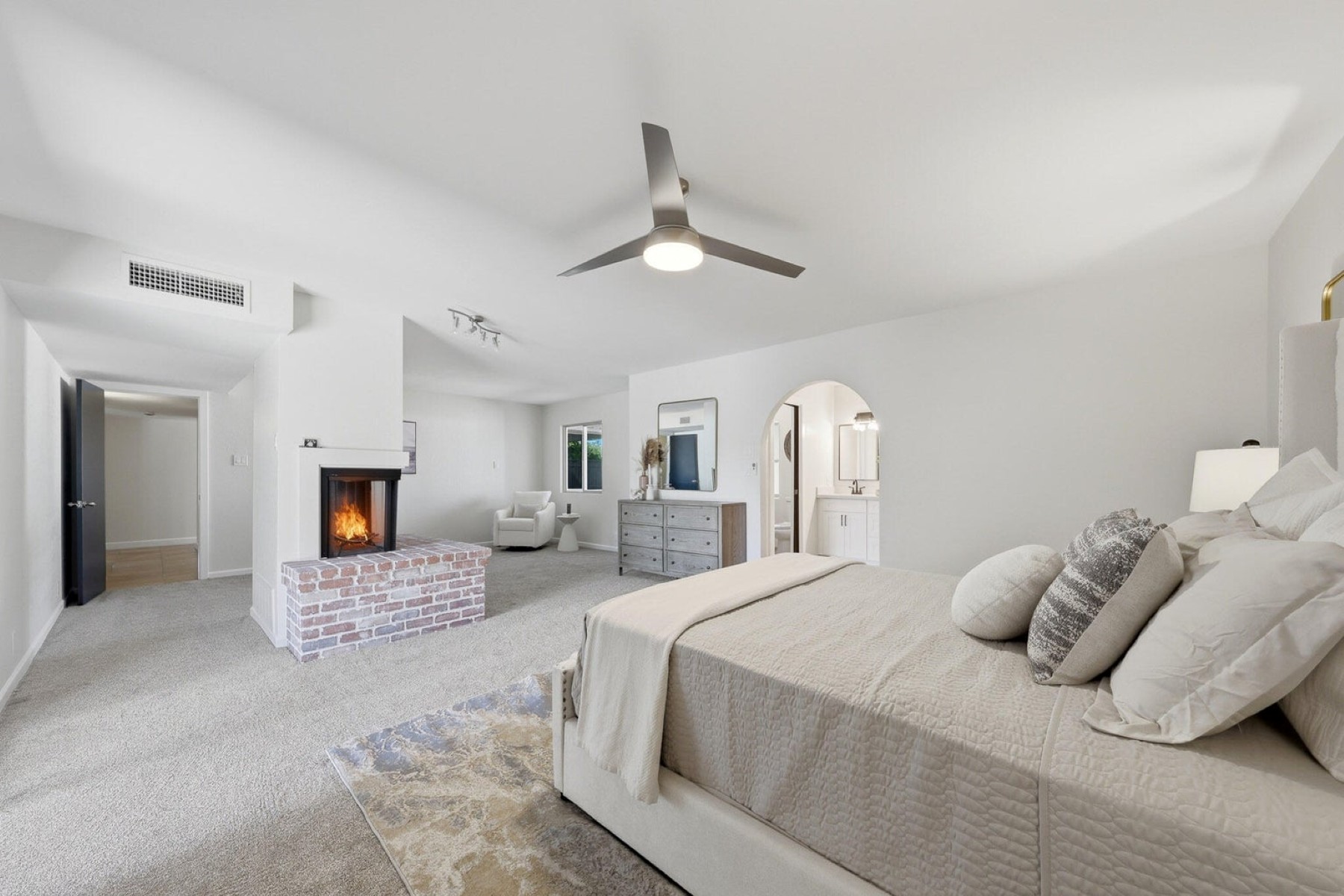  5610 E Charter Oak Road¦Scottsdale, AZ - 物件實景