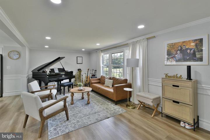 Cinnaminson, New Jersey, 08077, United States, 4 Bedrooms Bedrooms, ,4 BathroomsBathrooms,Residential,For Sale,1973865