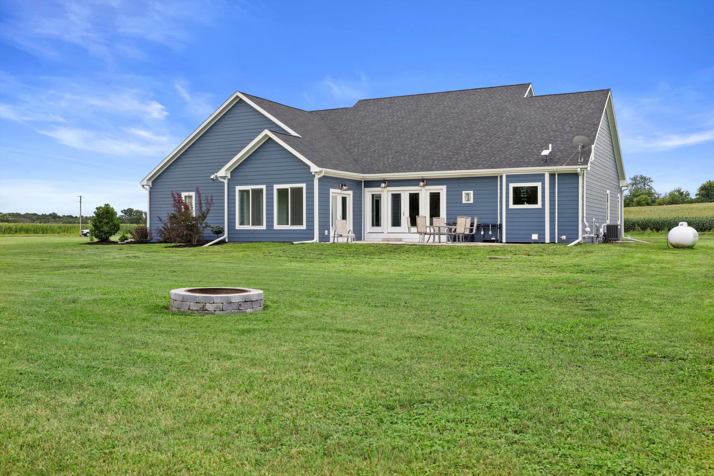 Bloomfield, Wisconsin, 53147, United States, 5 Bedrooms Bedrooms, ,3 BathroomsBathrooms,Residential,For Sale,1921596