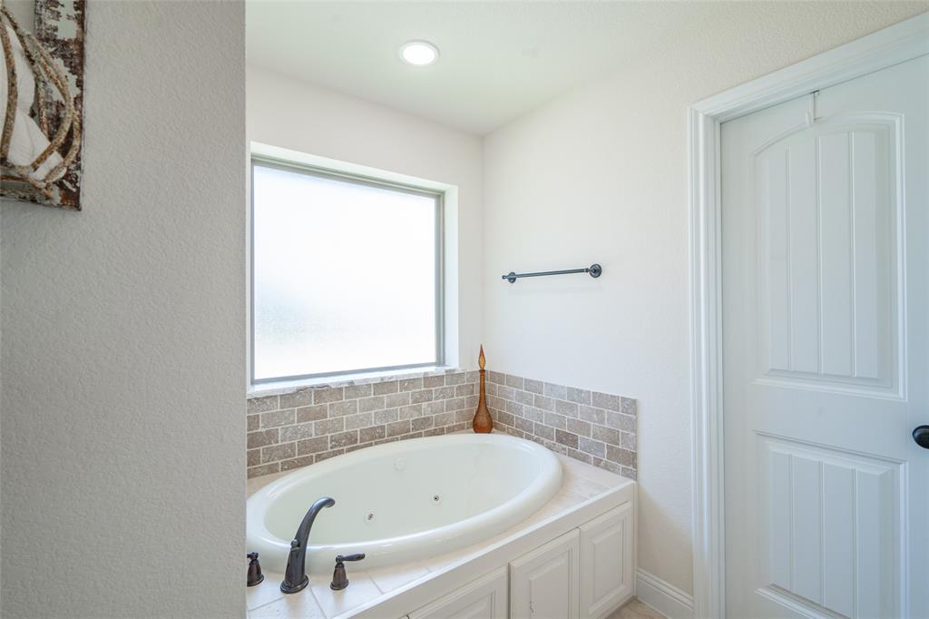 2599 County Road 2704, Caddo Mills, Texas, 75135, United States, 4 Bedrooms Bedrooms, ,2 BathroomsBathrooms,Residential,For Sale,2599 County Road 2704,1617266