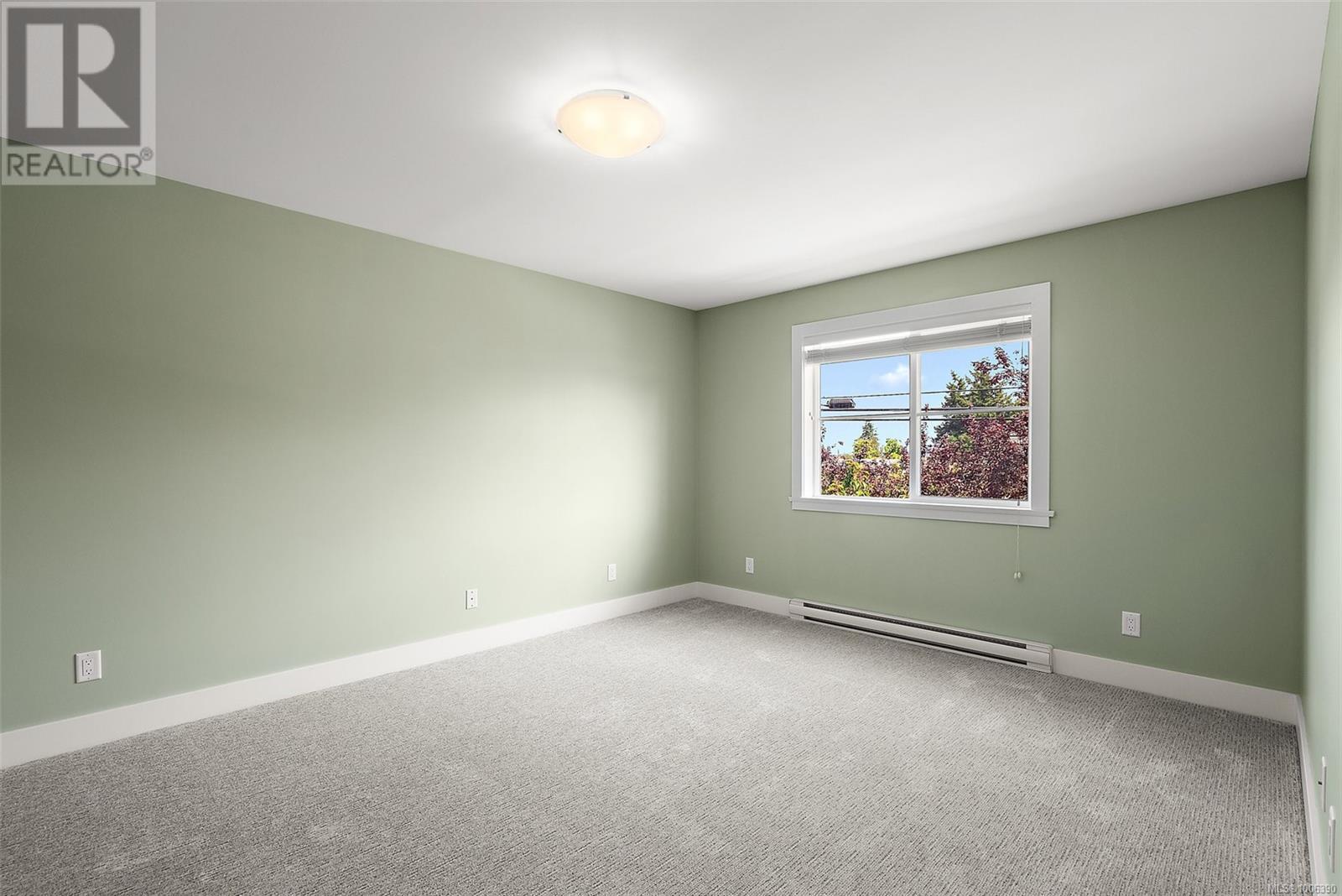 SIDNEY, British Columbia, V8L 2G4, CA, 3 Bedrooms Bedrooms, ,3 BathroomsBathrooms,Residential,For Sale,1885451