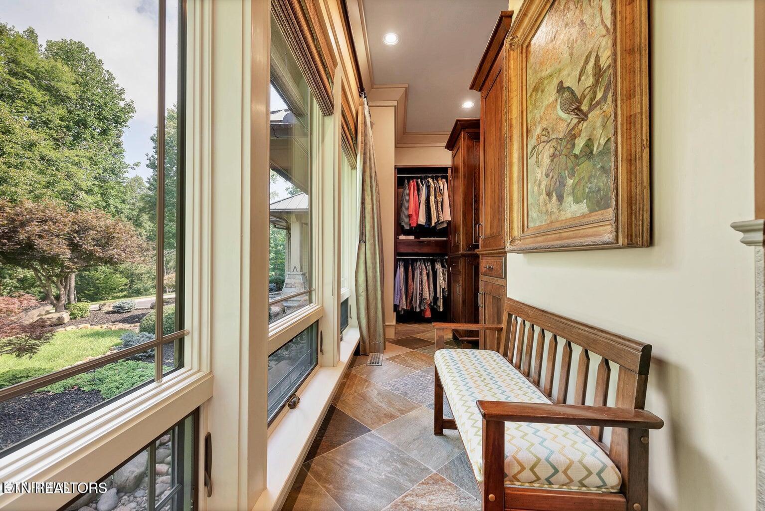 Louisville, Tennessee, 37777, United States, 3 Bedrooms Bedrooms, ,4 BathroomsBathrooms,Residential,For Sale,1995575