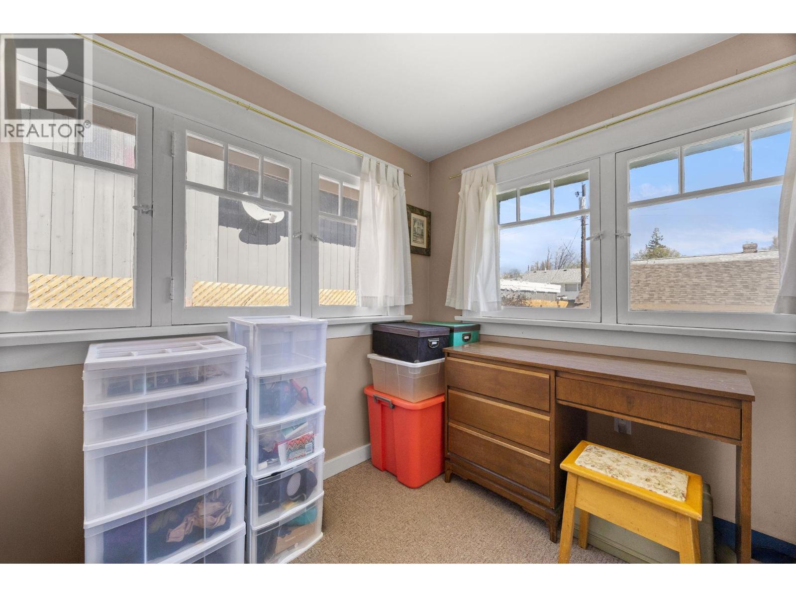 KELOWNA, British Columbia, V1Y 1A7, CA, 2 Bedrooms Bedrooms, ,1 BathroomBathrooms,Residential,For Sale,1949205